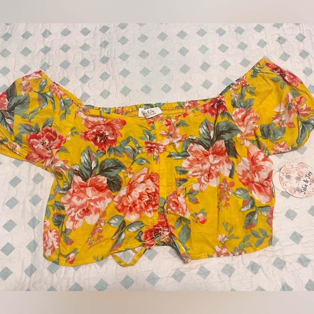 Floral off the shoulder crop top